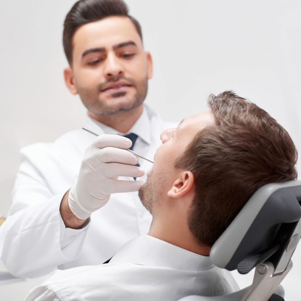 ¿Cómo saber si un dentista es de confianza?